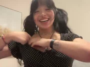 webcam girl katviraxx live cam image #7067565
