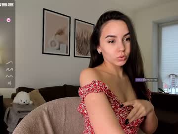 webcam girl intrigueeme live cam image #2004744