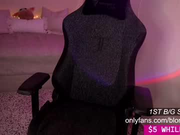 webcam girl blondiekayy live cam image #3175611