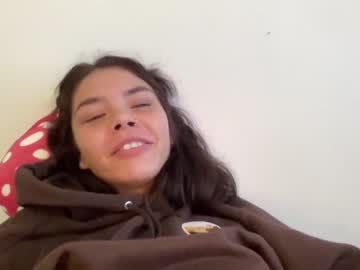 webcam girl yourfavoritegirl_ live cam image #3948050
