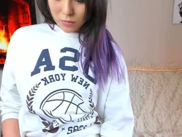 webcam girl aina_kun live cam image #1125145