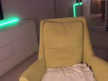 webcam girl cherry_bomb19 live cam image #42698