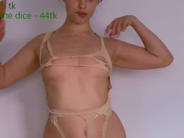 webcam girl flaming_hotty live cam image #5090394