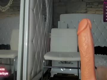 webcam girl royalsquirt_ live cam image #4250918