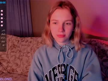 webcam girl melondama live cam image #3276043