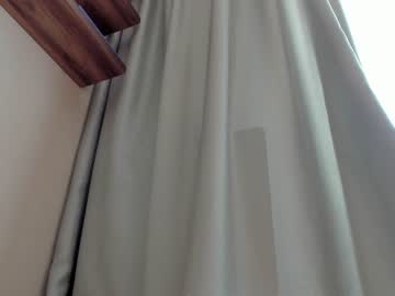 webcam girl melon_mussy live cam image #5024849