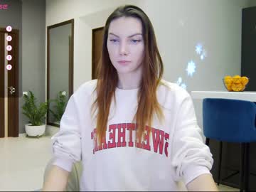 webcam girl flowerr_powerr live cam image #5949305