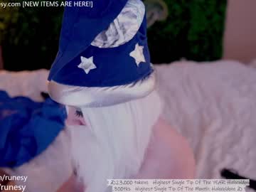 webcam girl runesy live cam image #4773074