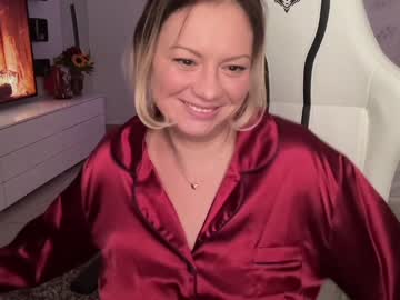 webcam girl kiradivine live cam image #504626