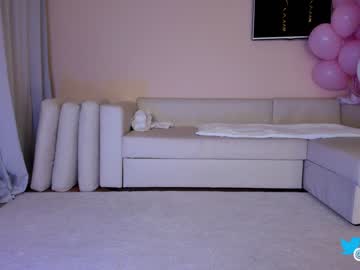 webcam girl hollyextra live cam image #3740400