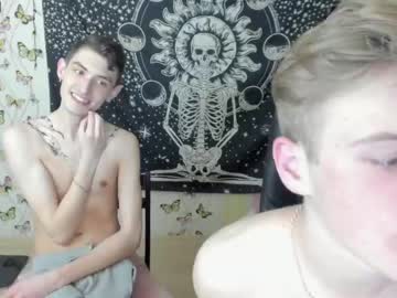 webcam man logancorvus live cam image #1712335