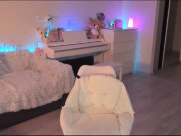 webcam girl uwuxo live cam image #1121113