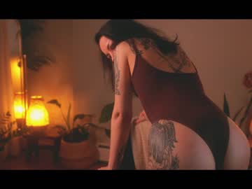 webcam girl ambientink live cam image #1748149