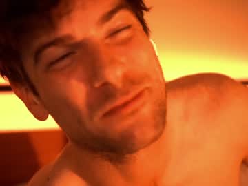 webcam man charlieonline live cam image #952748