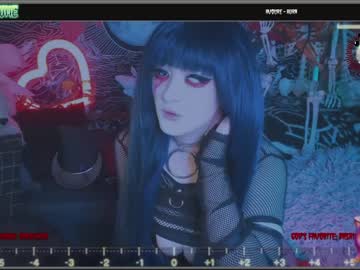webcam girl those_darn_frigs live cam image #213856