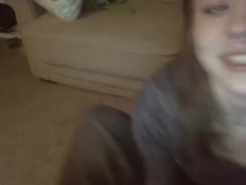 webcam girl plant_baby live cam image #4400388