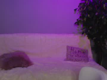 webcam girl kittycat_meoow live cam image #2074035