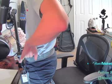 webcam man letsplayblake live cam image #3840729