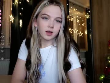 webcam girl small_blondee live cam image #5997478