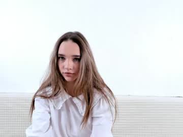 webcam girl milana_gross live cam image #4396592