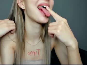 webcam girl holly____ live cam image #3216612