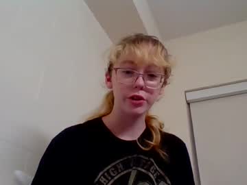 webcam girl blonde_katie live cam image #5934071
