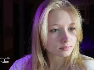webcam girl bestblondiiecb live cam image #3889459