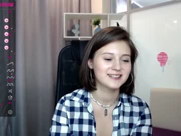 webcam girl lucky_lana live cam image #2051442