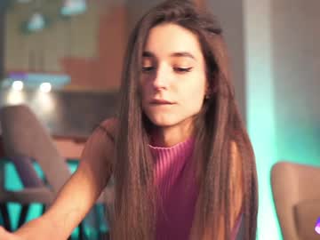 webcam girl angels_kiss live cam image #3205924