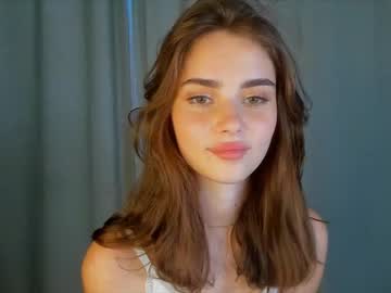 webcam girl scarletmore live cam image #5237355