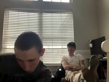 webcam man holdthesausagehostage live cam image #3927352