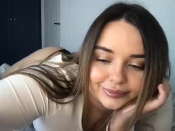 webcam girl innocentxdoll19 live cam image #4511734