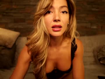webcam girl fantasystudiox live cam image #2723580