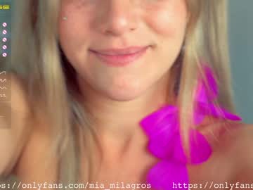 webcam girl mia_milagros live cam image #285147