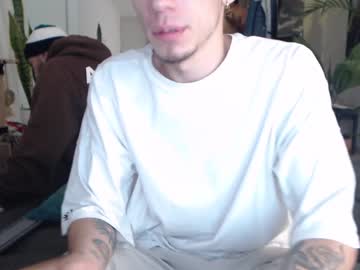 webcam man fratguysonline live cam image #2468350