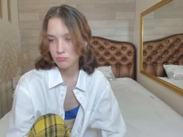 webcam girl lil_stitch live cam image #2755092