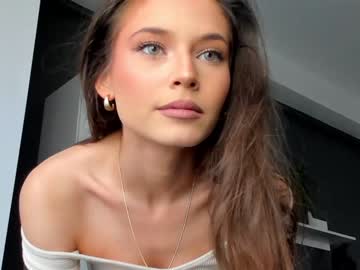 webcam girl isia_slay live cam image #3357973