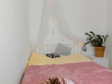webcam girl lilly_mattsson live cam image #2864530