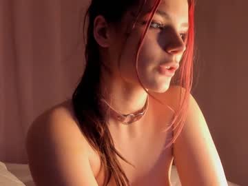 webcam girl unicorngirls live cam image #2484031