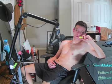 webcam man letsplayblake live cam image #3446823