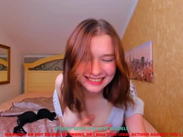 webcam girl sara__shy live cam image #86973