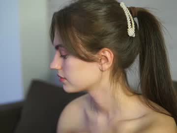 webcam girl hoolybunny live cam image #1064396