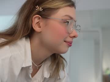 webcam girl april_blush live cam image #6834194