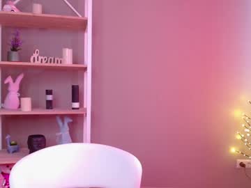 webcam girl elven__magic live cam image #4502816