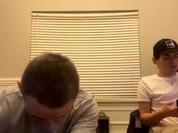 webcam man holdthesausagehostage live cam image #3928525