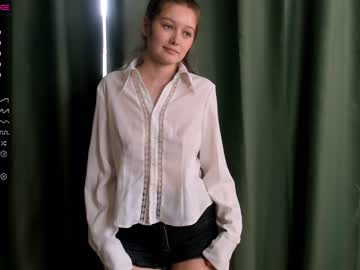 webcam girl martagge live cam image #4568156
