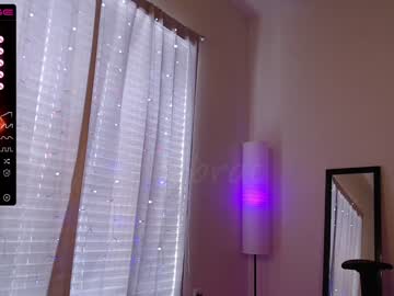 webcam girl petitebrat live cam image #4896761