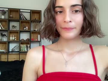 webcam girl crown_of_vice01 live cam image #5270035