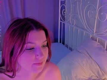 webcam girl cinacramby live cam image #3308243