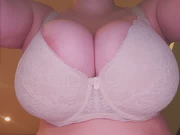 webcam girl aveksmr live cam image #2424133